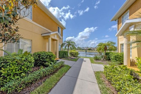 Townhouse in Venice, Florida 3 bedrooms, 120.96 sq.m. № 2095504 - photo 3