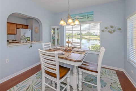 Townhouse in Venice, Florida 3 bedrooms, 120.96 sq.m. № 2095504 - photo 9