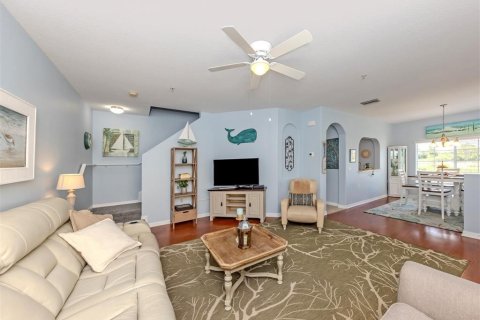 Townhouse in Venice, Florida 3 bedrooms, 120.96 sq.m. № 2095504 - photo 13