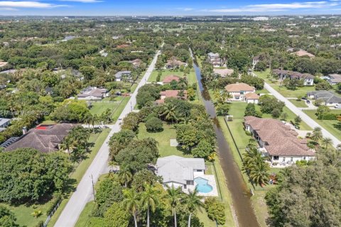 House in Plantation, Florida 4 bedrooms, 197.51 sq.m. № 1834093 - photo 8