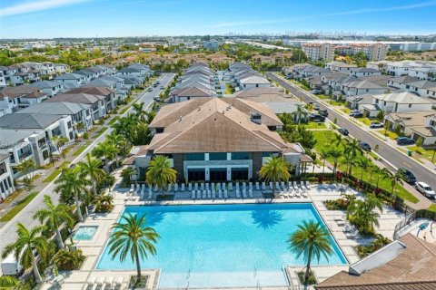 Condo in Doral, Florida, 2 bedrooms in URBANA  № 1809258 - photo 20