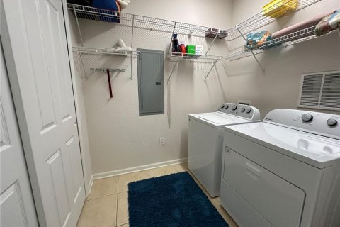 Condominio en alquiler en Orlando, Florida, 3 dormitorios, 185.9 m2 № 1914026 - foto 13