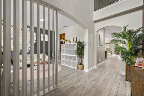 House in Clermont, Florida 5 bedrooms, 330.36 sq.m. № 2147813 - photo 6