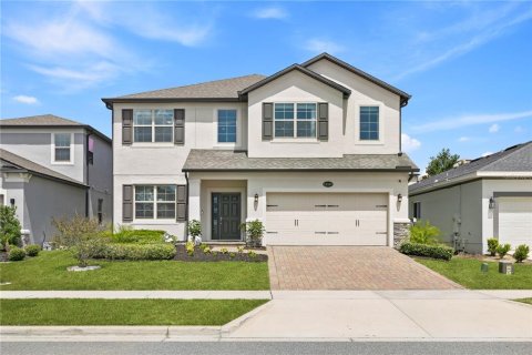 House in Clermont, Florida 5 bedrooms, 330.36 sq.m. № 2147813
