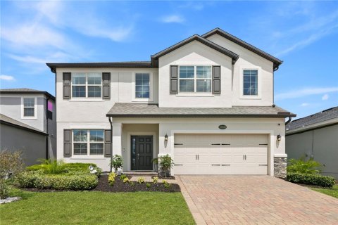 House in Clermont, Florida 5 bedrooms, 330.36 sq.m. № 2147813 - photo 2