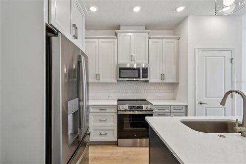 Adosado en venta en Orlando, Florida, 2 dormitorios, 129.13 m2 № 2142352 - foto 9