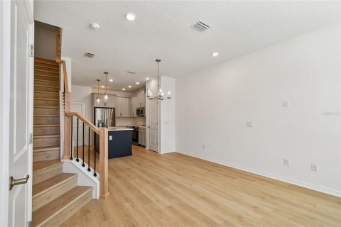 Adosado en venta en Orlando, Florida, 2 dormitorios, 129.13 m2 № 2142352 - foto 10