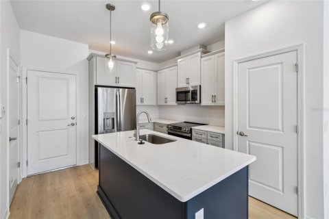 Adosado en venta en Orlando, Florida, 2 dormitorios, 129.13 m2 № 2142352 - foto 6