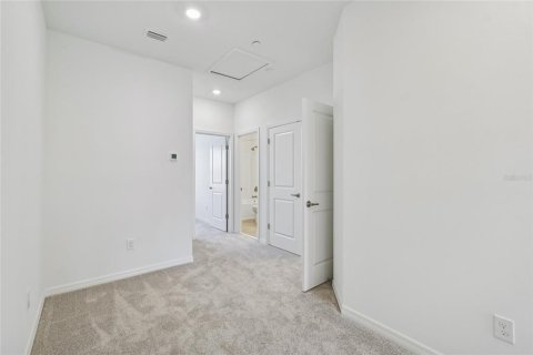 Adosado en venta en Orlando, Florida, 2 dormitorios, 129.13 m2 № 2142352 - foto 16