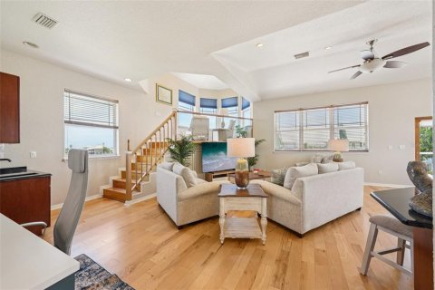 Casa en venta en Hudson, Florida, 3 dormitorios, 245.26 m2 № 1783432 - foto 8