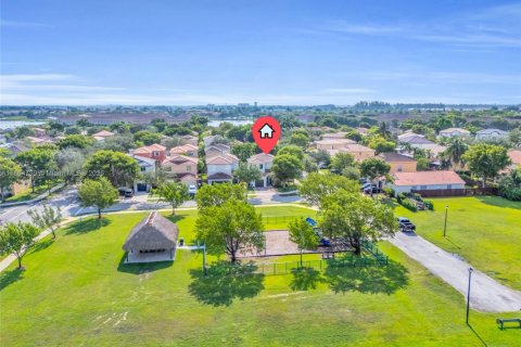 Villa ou maison à vendre à Homestead, Floride: 4 chambres, 174.1 m2 № 1929335 - photo 9