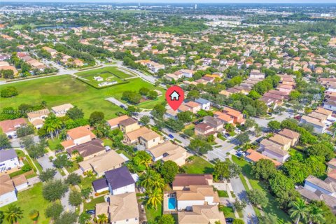 Villa ou maison à vendre à Homestead, Floride: 4 chambres, 174.1 m2 № 1929335 - photo 17
