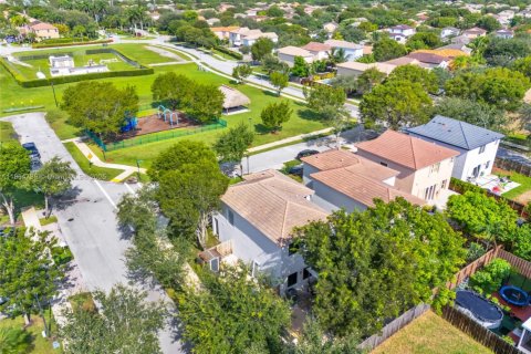 Villa ou maison à vendre à Homestead, Floride: 4 chambres, 174.1 m2 № 1929335 - photo 15