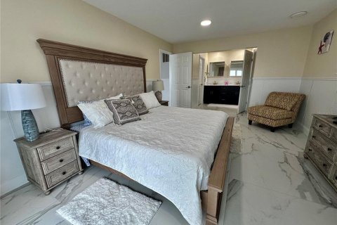 Villa ou maison à louer à Crystal River, Floride: 4 chambres, 259.94 m2 № 2110473 - photo 17