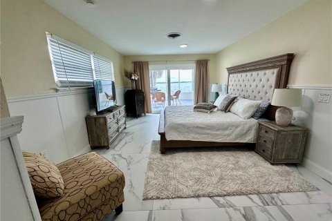 Villa ou maison à louer à Crystal River, Floride: 4 chambres, 259.94 m2 № 2110473 - photo 18