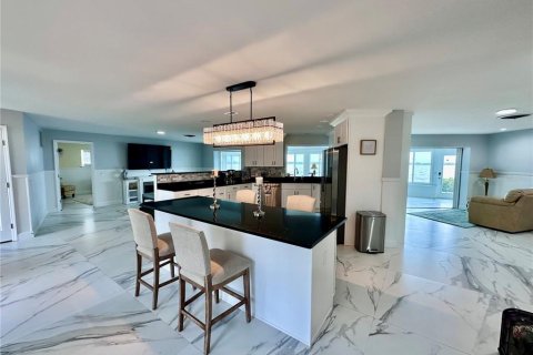 Villa ou maison à louer à Crystal River, Floride: 4 chambres, 259.94 m2 № 2110473 - photo 27