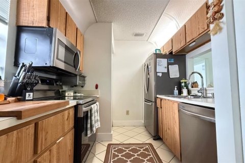 Adosado en venta en Pembroke Pines, Florida, 2 dormitorios, 90.3 m2 № 1731512 - foto 8