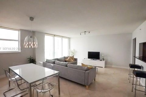 Снять в аренду кондоминиум в Майами, Флорида 2 спальни, 103.77м2, № 2078013 - фото 4