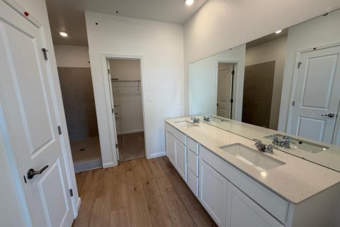 Casa en alquiler en Kissimmee, Florida, 3 dormitorios, 169.55 m2 № 2102880 - foto 9