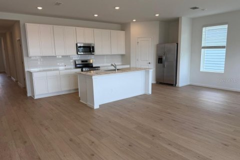Casa en alquiler en Kissimmee, Florida, 3 dormitorios, 169.55 m2 № 2102880 - foto 4