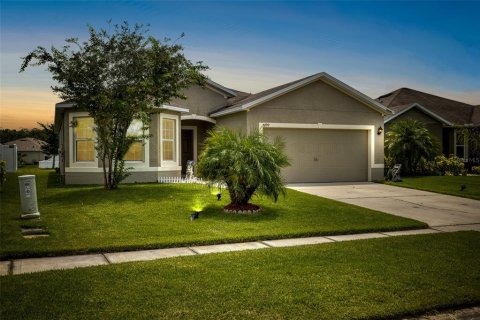 House in Port Orange, Florida 3 bedrooms, 163.51 sq.m. № 1879155 - photo 1