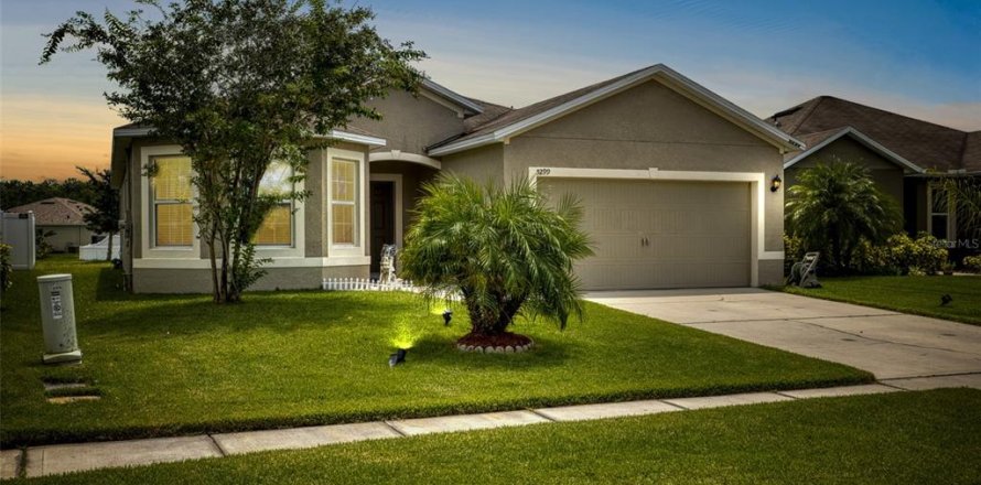 Casa en Port Orange, Florida 3 dormitorios, 163.51 m2 № 1879155