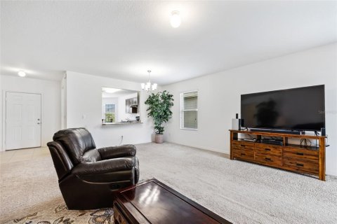 House in Port Orange, Florida 3 bedrooms, 163.51 sq.m. № 1879155 - photo 9