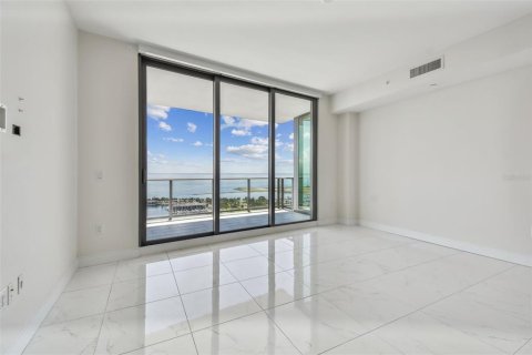 Copropriété à louer à Saint Petersburg, Floride: 2 chambres, 141.4 m2 № 1912986 - photo 12