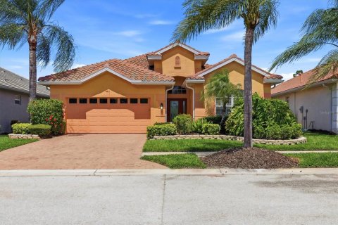 Casa en North Port, Florida 3 dormitorios, 201.97 m2 № 2145443