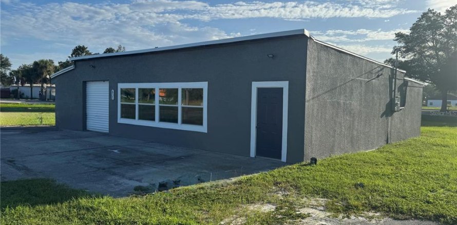 Immobilier commercial à Apopka, Floride № 2408880