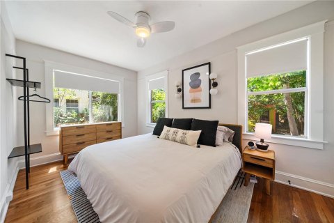 House in Sarasota, Florida 3 bedrooms, 191.19 sq.m. № 2231040 - photo 6
