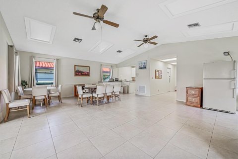 Villa ou maison à vendre à Boynton Beach, Floride: 2 chambres, 99.78 m2 № 1051284 - photo 1