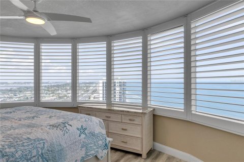 Condo in Daytona Beach Shores, Florida, 1 bedroom № 2398370 - photo 30