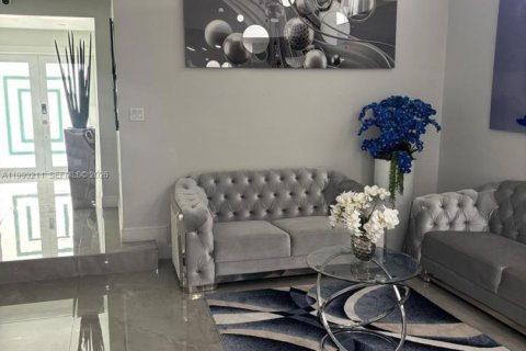 Casa en alquiler en Homestead, Florida, 4 dormitorios, 269.14 m2 № 2055455 - foto 14