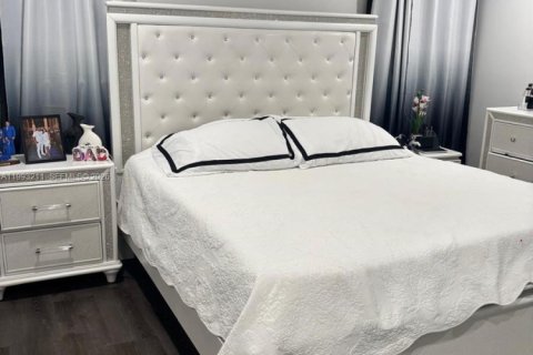 Casa en alquiler en Homestead, Florida, 4 dormitorios, 269.14 m2 № 2055455 - foto 30