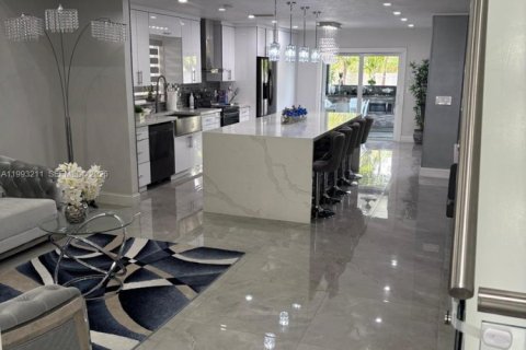 Casa en alquiler en Homestead, Florida, 4 dormitorios, 269.14 m2 № 2055455 - foto 18