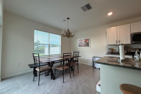 House in Plant City, Florida 3 bedrooms, 185.25 sq.m. № 2198350 - photo 12