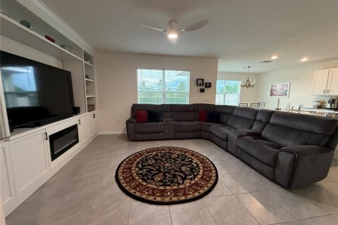 House in Plant City, Florida 3 bedrooms, 185.25 sq.m. № 2198350 - photo 4