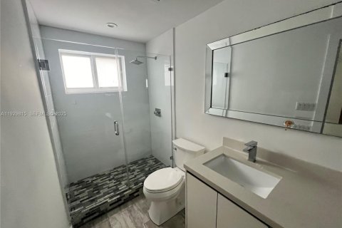 Снять в аренду кондоминиум в Майами-Бич, Флорида 36.23м2, № 1988814 - фото 6