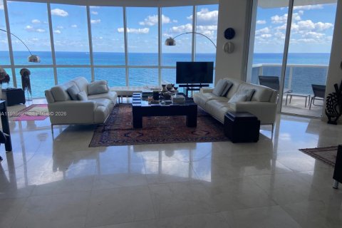 Condo in Sunny Isles Beach, Florida, 3 bedrooms  № 1996231 - photo 4