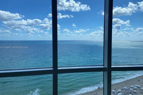 Condo in Sunny Isles Beach, Florida, 3 bedrooms  № 1996231 - photo 5