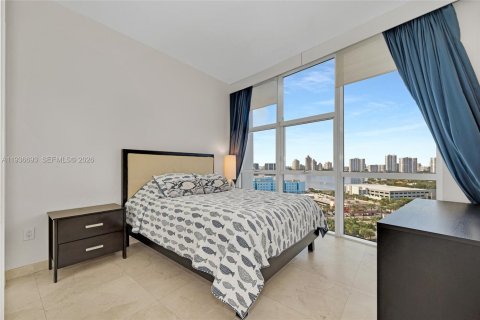 Condo in Sunny Isles Beach, Florida, 3 bedrooms  № 1996231 - photo 12
