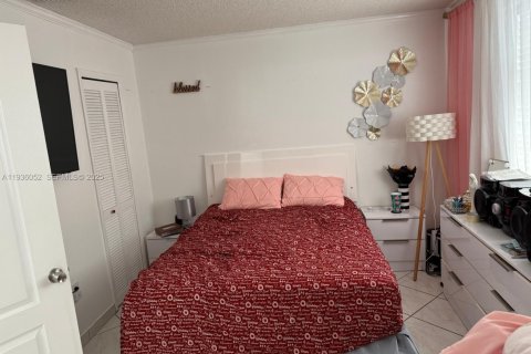 Copropriété à louer à Miami, Floride: 2 chambres, 94.76 m2 № 1994485 - photo 18