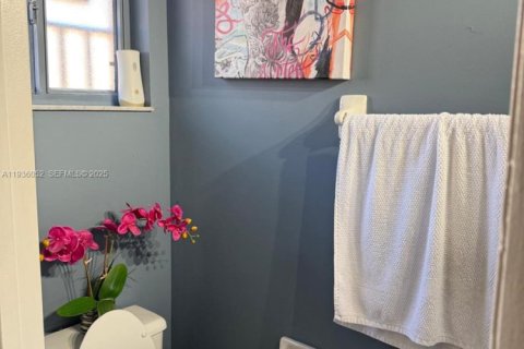 Copropriété à louer à Miami, Floride: 2 chambres, 94.76 m2 № 1994485 - photo 10