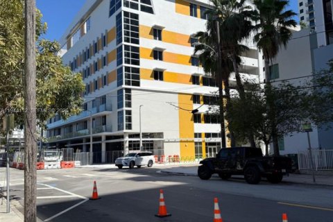 Commercial property in Miami, Florida № 2091242 - photo 7