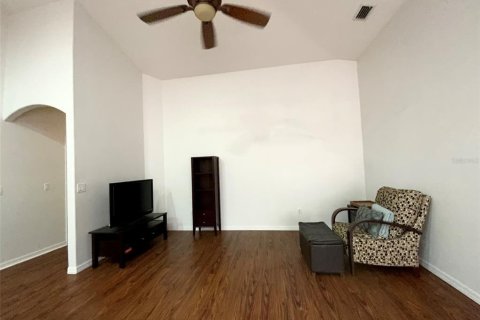 House in Wesley Chapel, Florida 4 bedrooms, 172.98 sq.m. № 2394144 - photo 10