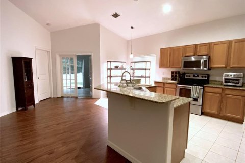 House in Wesley Chapel, Florida 4 bedrooms, 172.98 sq.m. № 2394144 - photo 6