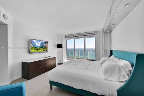 Condo in Sunny Isles Beach, Florida, 3 bedrooms  № 2053095 - photo 19