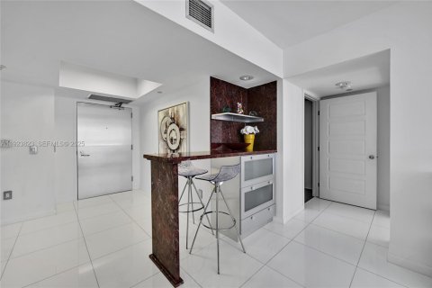 Condo in Sunny Isles Beach, Florida, 3 bedrooms  № 2053095 - photo 5