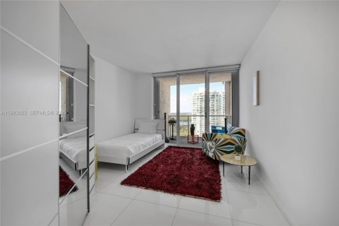 Condo in Sunny Isles Beach, Florida, 3 bedrooms  № 2053095 - photo 26